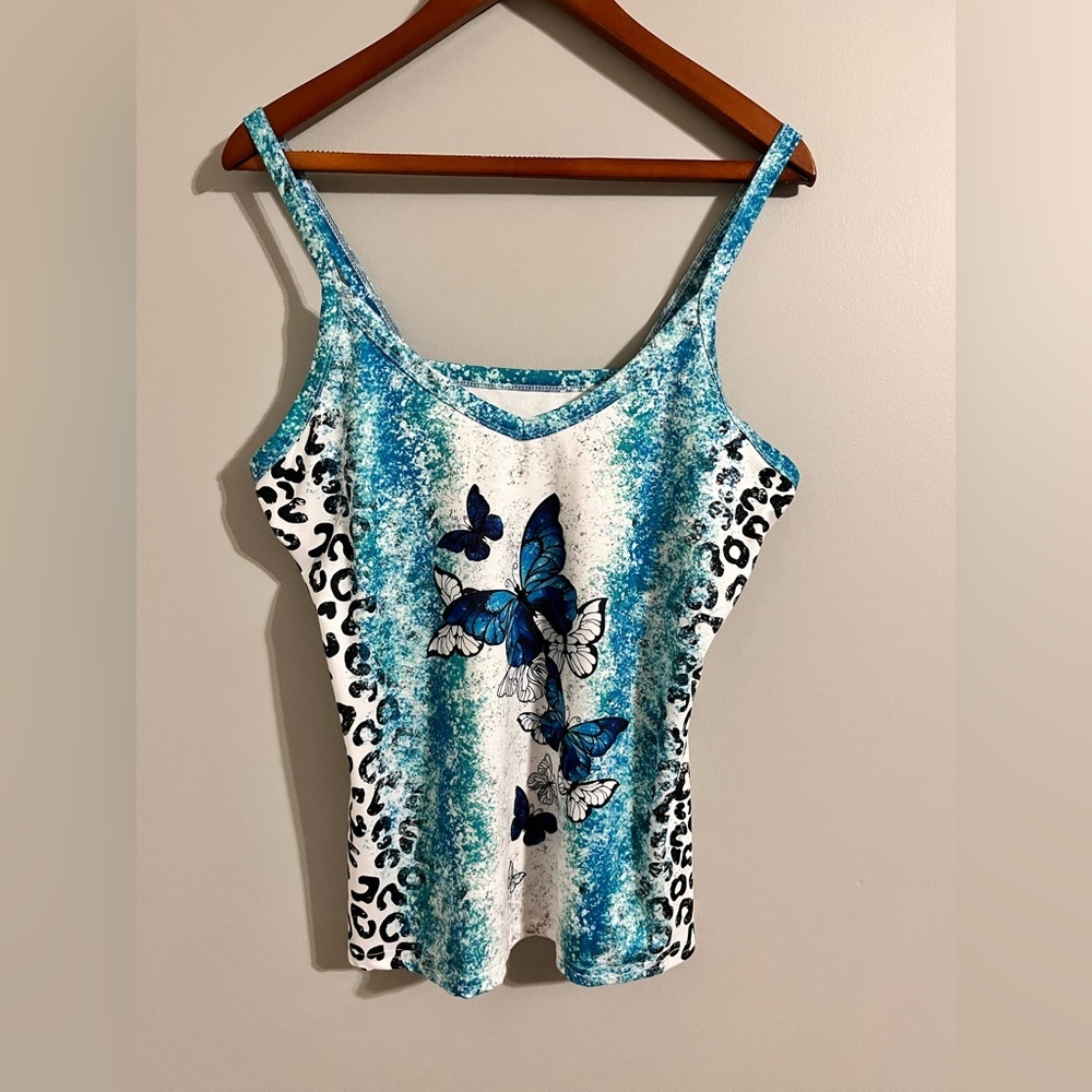 Women's Ombre Butterfly Print Backless Cami Top - Picture 9 of 9